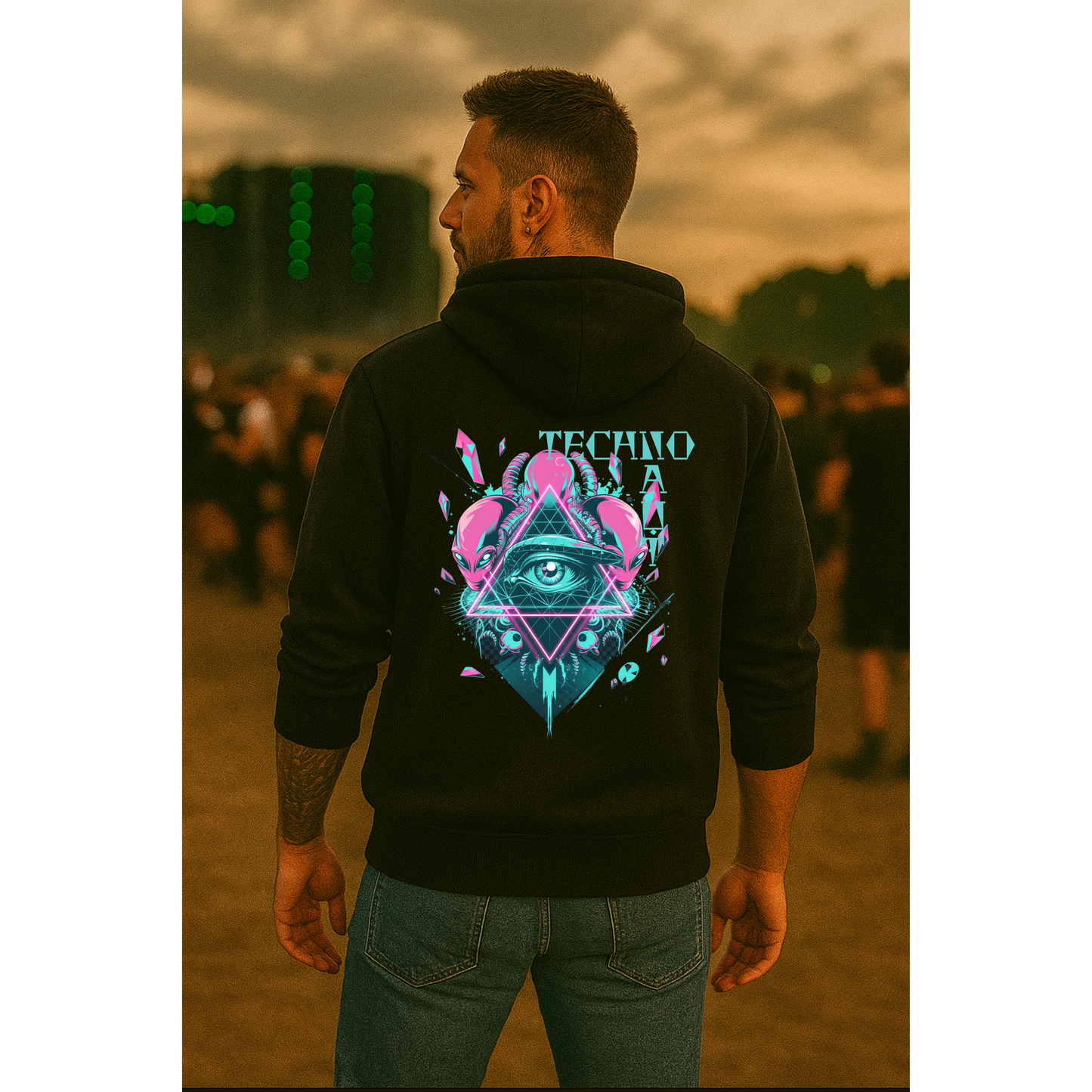 TECHNONAUT IS WATCHING YOU - HOODIE